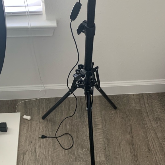Ring Light with 50" Extendable Stand 10" Dimmable LED Selfie 6000K Camera Circle - Picture 10 of 10